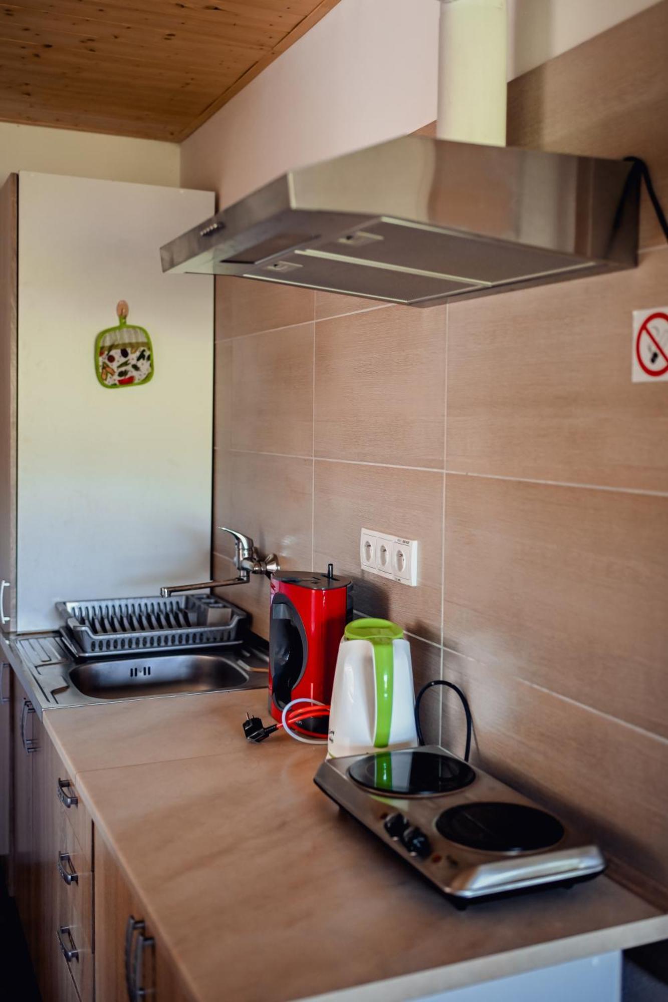 Apartman Pod Zalym Benecko Exteriör bild